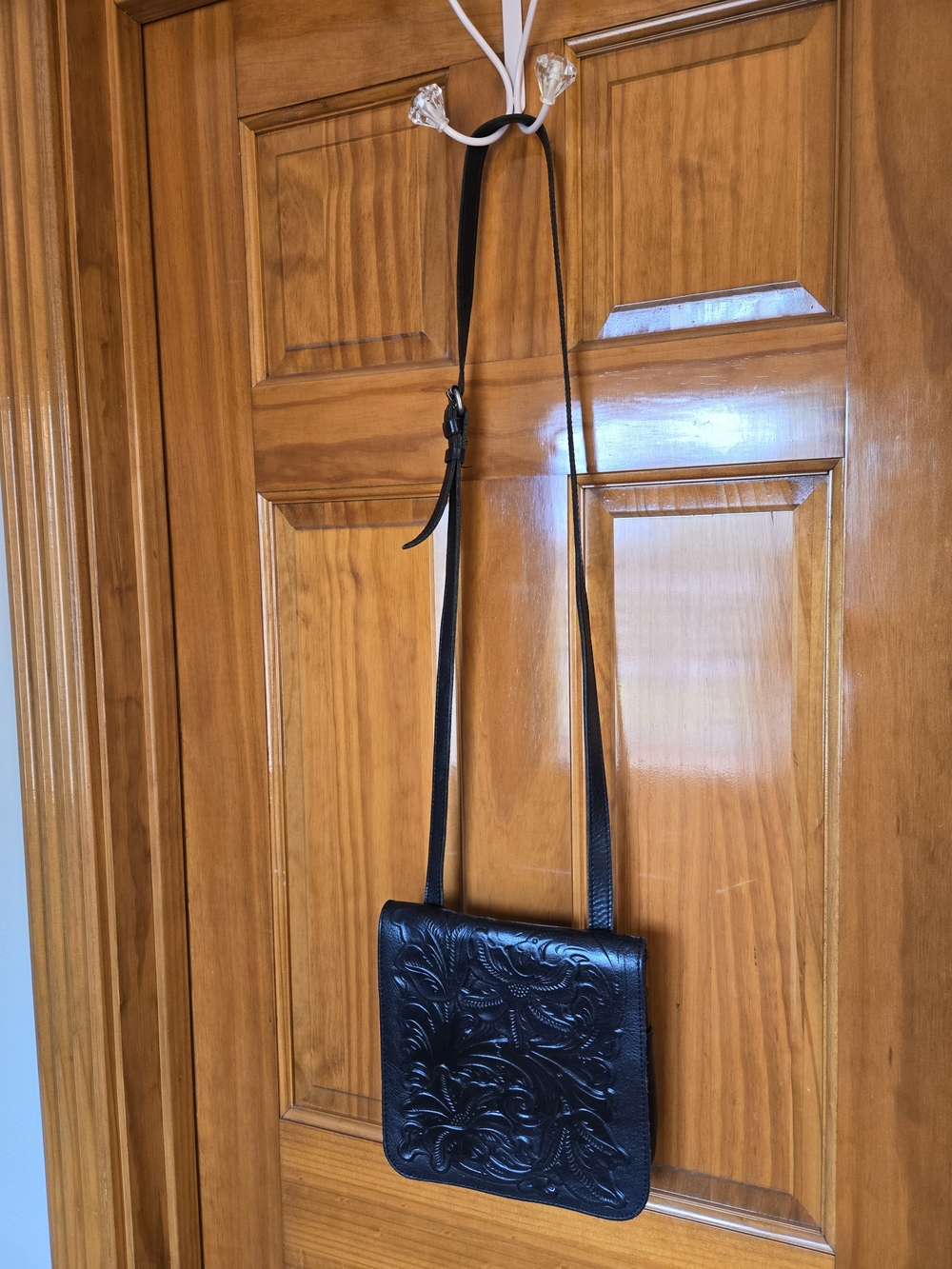 Patricia Nash Black Tooled Floral Leather Crossbody - Picture 3 of 9